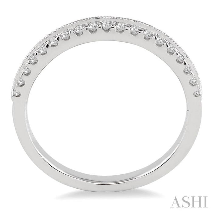 1/4 ctw Round Cut Diamond Wedding Band in 14K White Gold