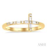 1/5 ctw Reclined Cross Baguette and Round Cut Diamond Fashion Ring in 10K Yellow Gold