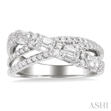 1 1/4 ctw Emerald and Round Cut Diamond Split Crossover Fashion Ring in 14K White Gold